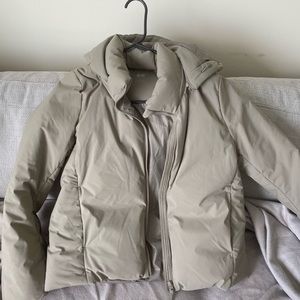 Uniqlo puffer jacket